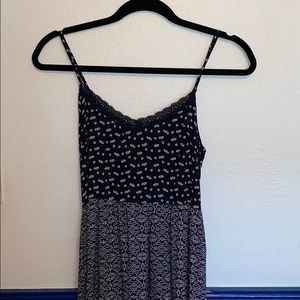 Patterned blue dress